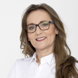 Speaker - Karin S. Mayr